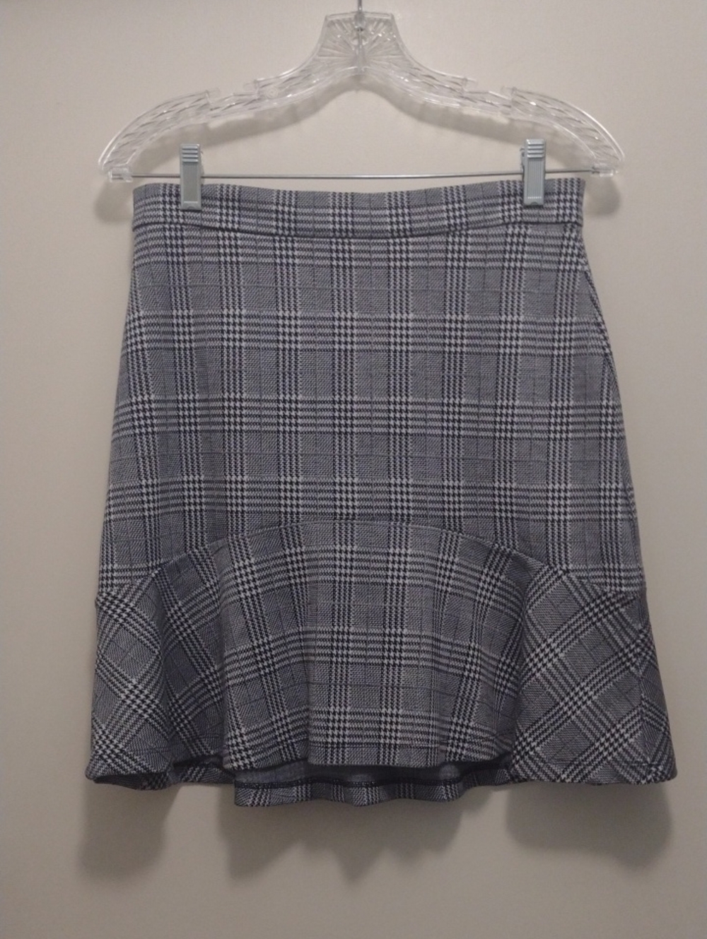 Banana Republic Black and White Plaid A-Line Skirt (J1051)